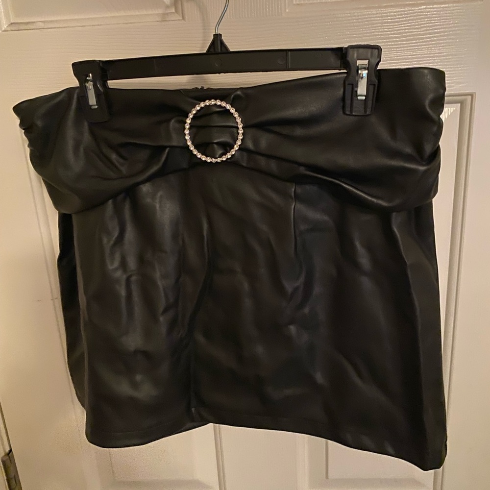 Black Vegan Leather Rhinestone Faux Belt Mini Skirt Sexy NWT By Design Gift XL